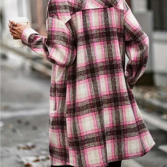 Oversized plaid pink flannel. button down. Longer length. Cuff-able sleeves - Picture 2 of 11